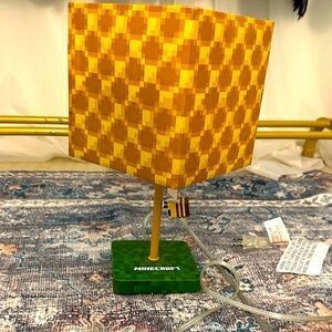 Minecraft Pixelated Lamp - Yellow and Green
